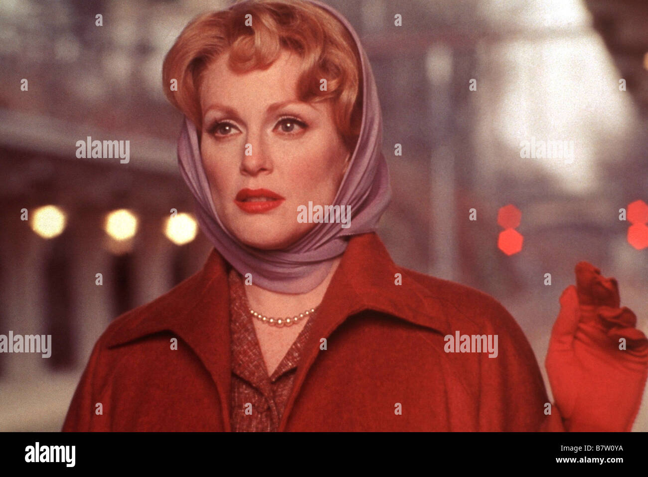 Far from Heaven Year : 2002 USA Julianne Moore Director : Todd Haynes ...