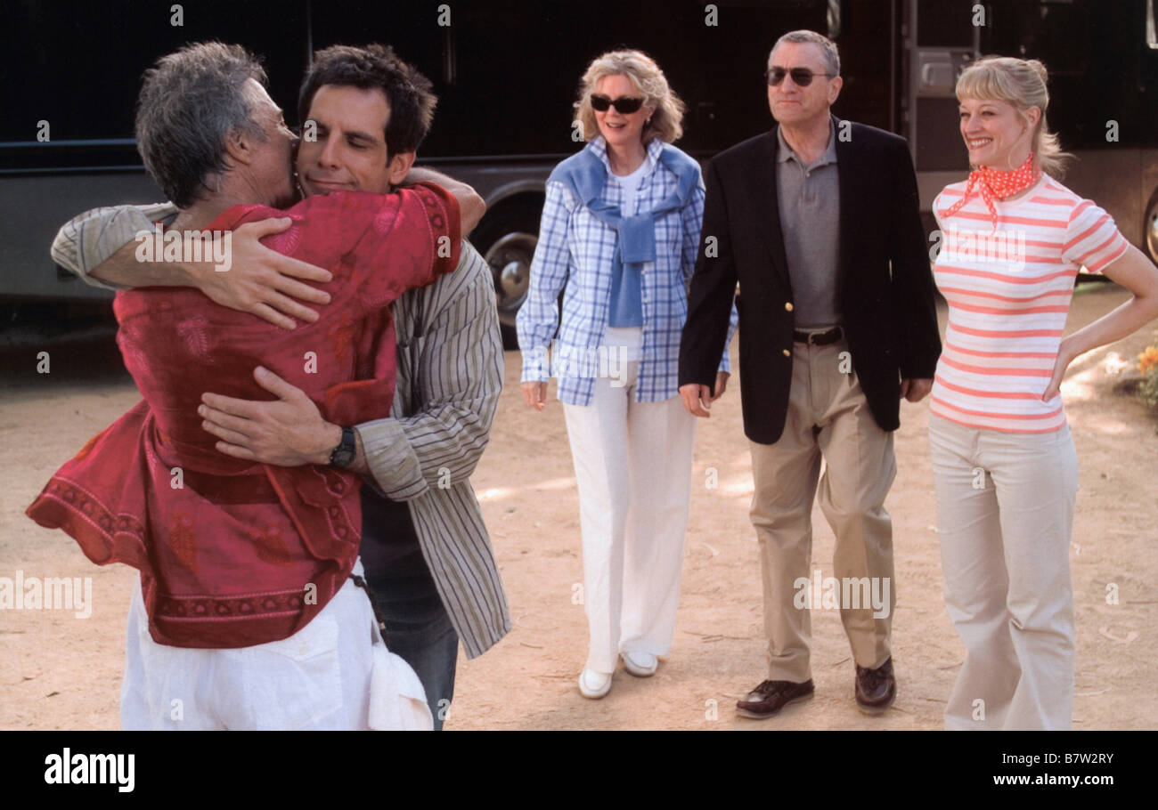 Meet the Fockers Year: 2004  USA Dustin Hoffman, Ben Stiller, Blythe Danner, Robert De Niro, Teri Polo Director: Jay Roach Stock Photo