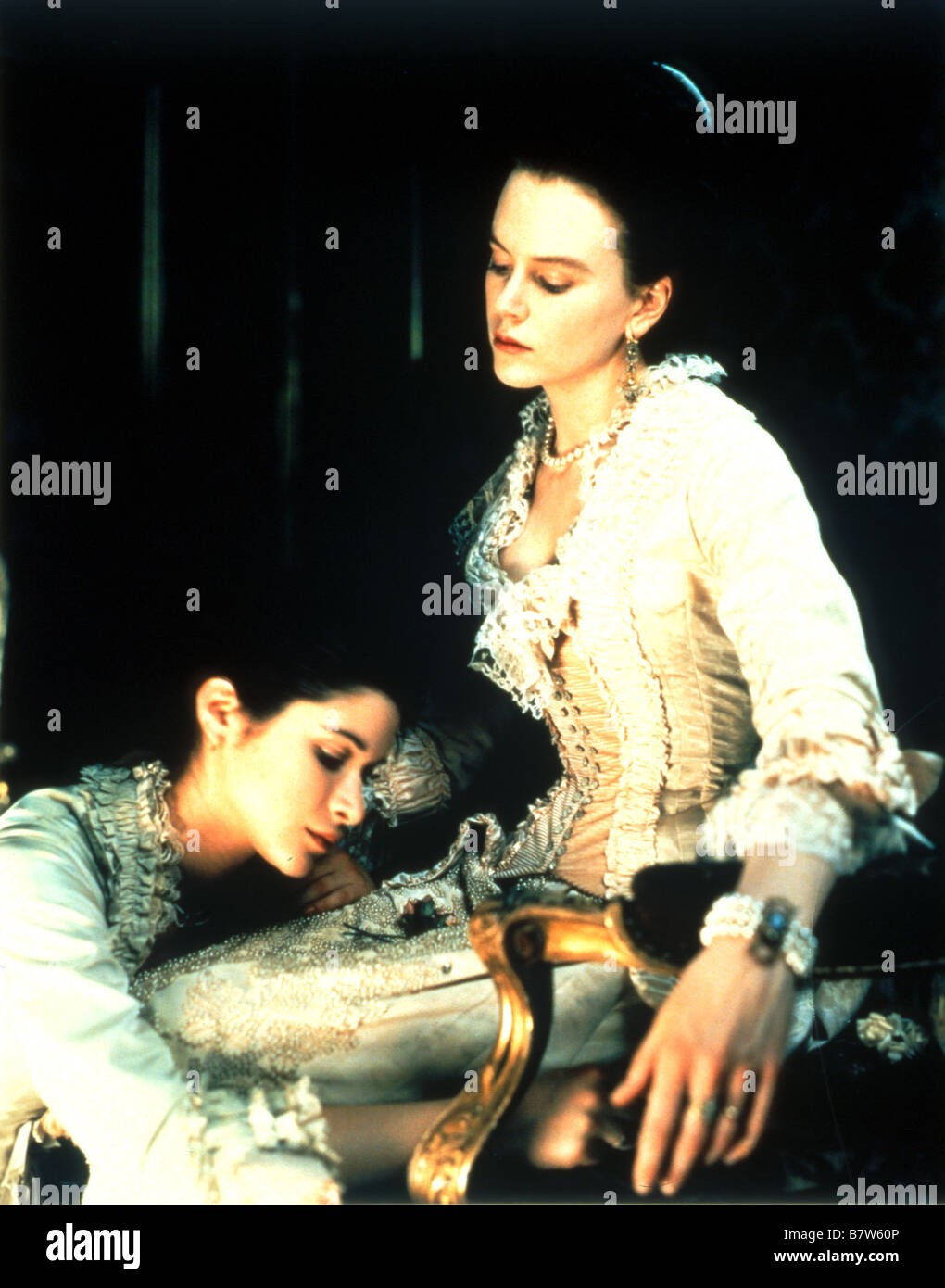 The Portrait of a Lady Year: 1996 UK / USA Valentina Cervi, Nicole Kidman  Director: Jane Campion Stock Photo