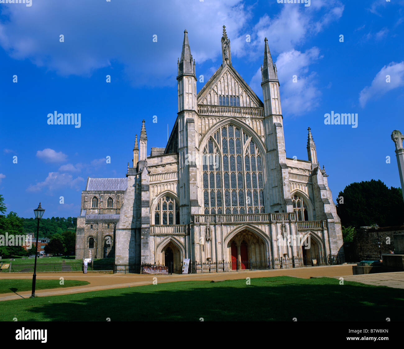 Gothic winchester cathedral hi-res stock photography and images - Alamy