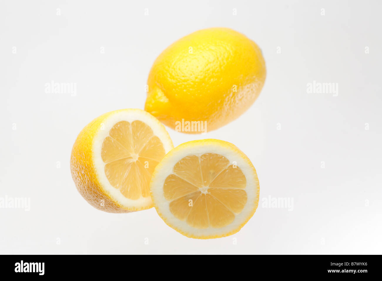 Slice lemon citrus fruit hi-res stock photography and images - Alamy