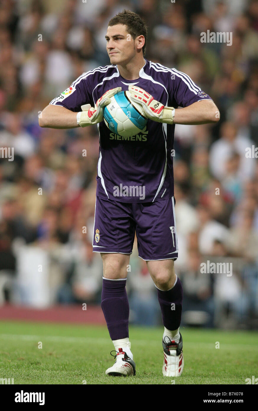 Iker Casillas Real Madrid Goalkeeper With The Ball Stock Photo Alamy
