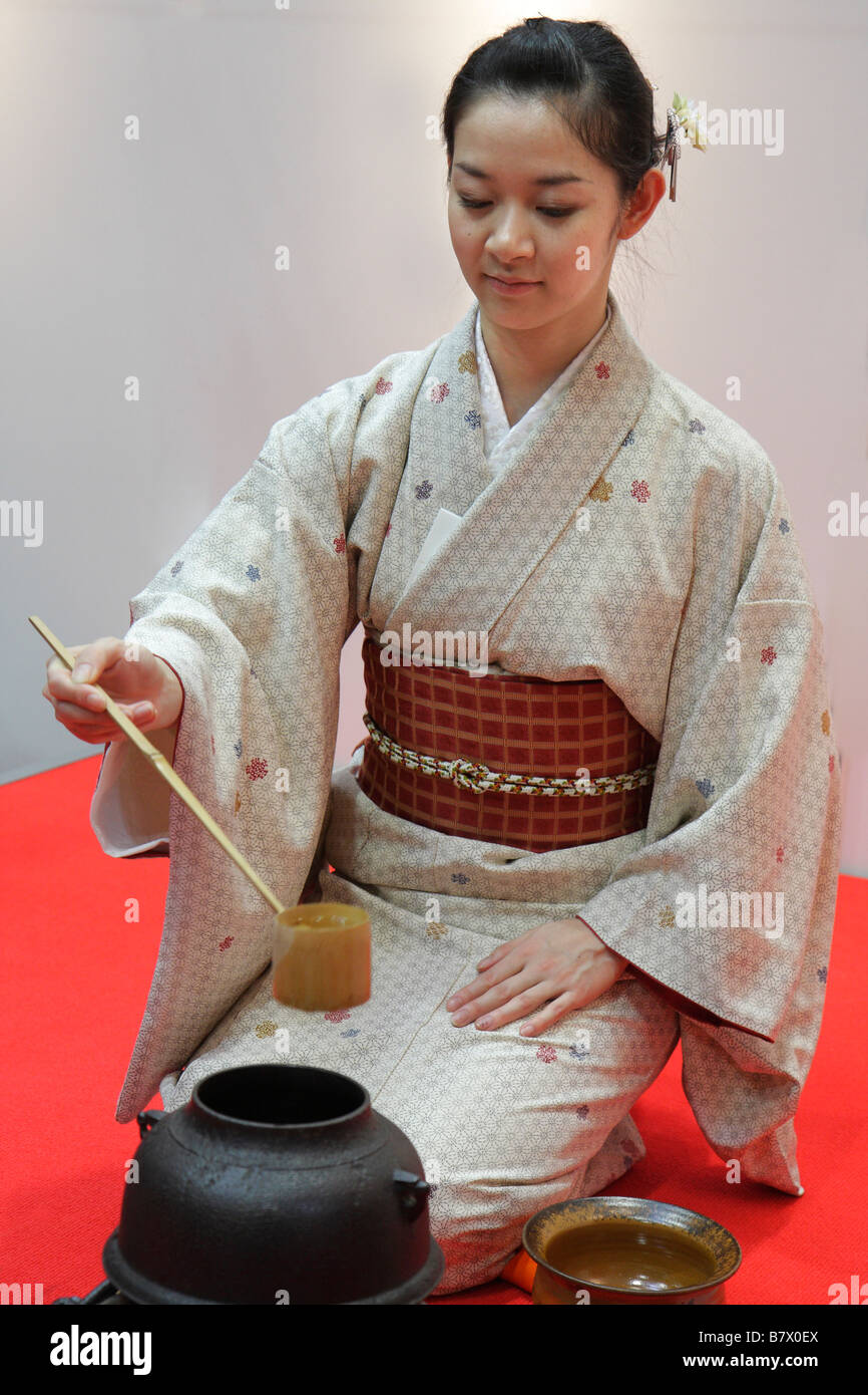 Tea ceremony at Tokyo Day in London 2009 Stock Photo
