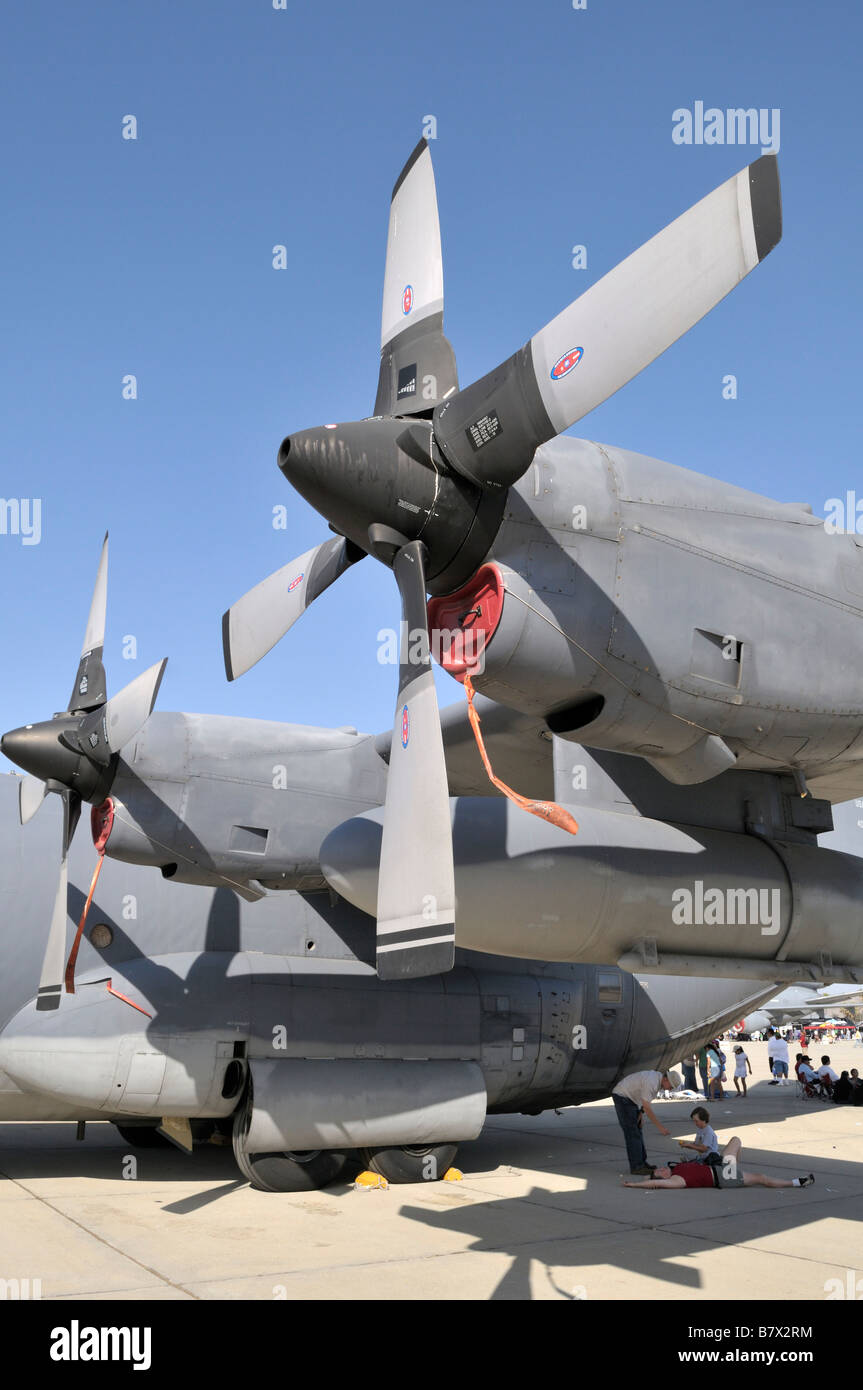 Two blade propeller hires stock photography and images Alamy