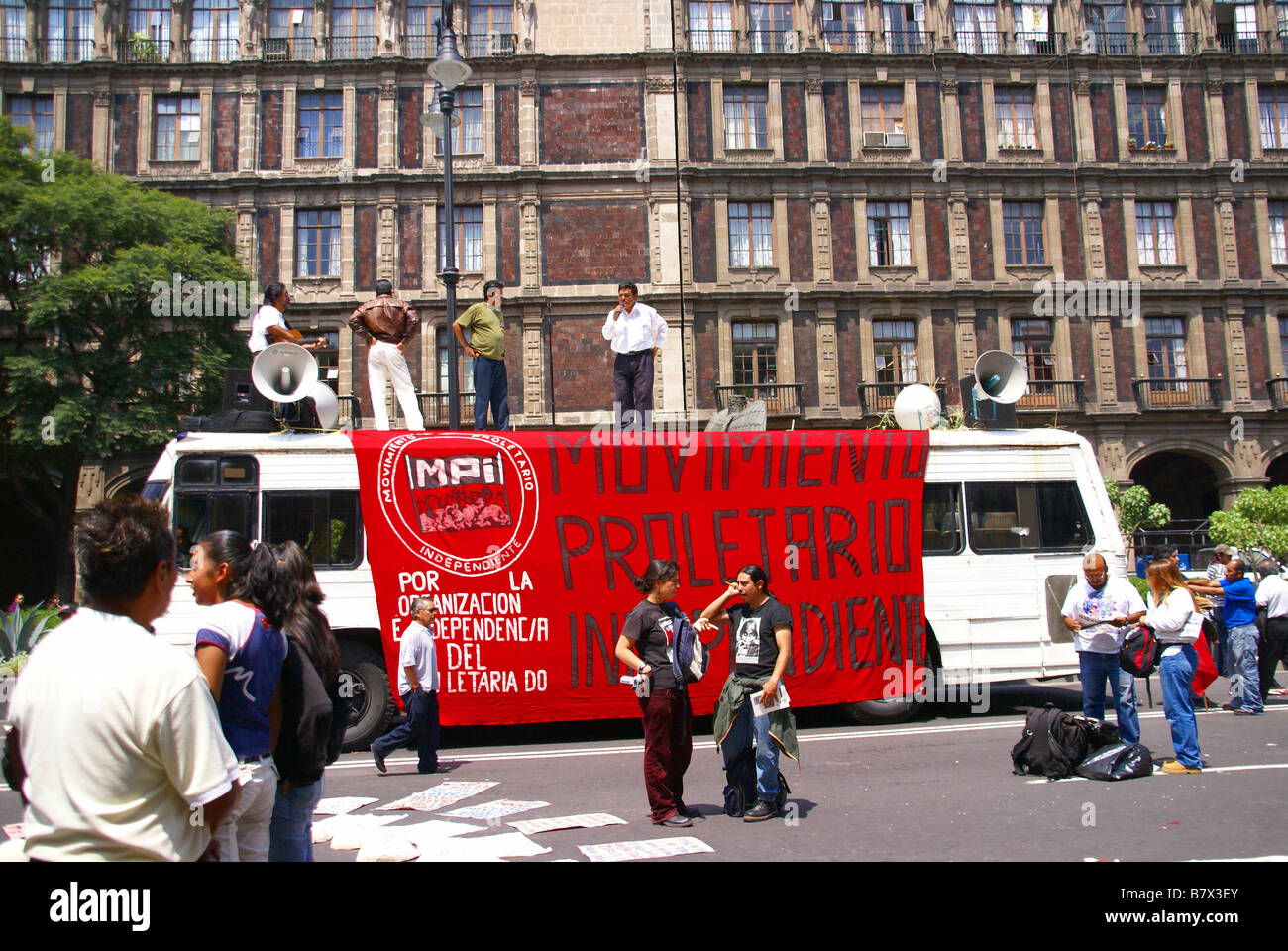 Protest activity hi-res stock photography and images - Alamy