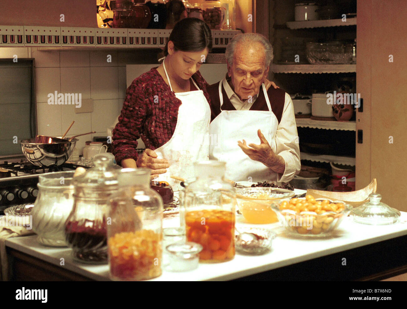 La fenêtre d'en face La finestra di fronte Year: 2003 - Italy Giovanna  Mezzogiorno, Massimo Girotti Director: Ferzan Ozpetek Stock Photo - Alamy