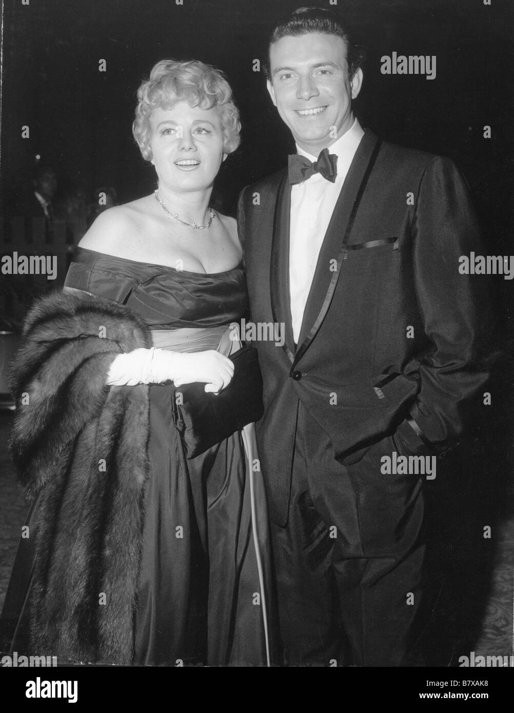 Shelley Winters Shelley Winters Shelley Winters , Anthony Franciosa  Year: 4 May 1957 - 1960 -  Year: divorced - Stock Photo