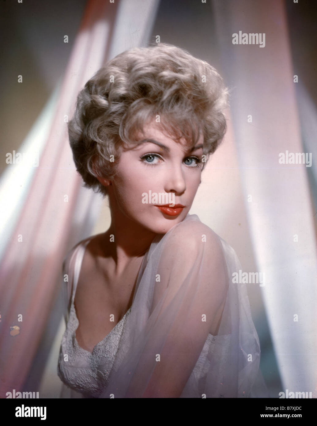 Stella stevens hi res stock photography and images Alamy