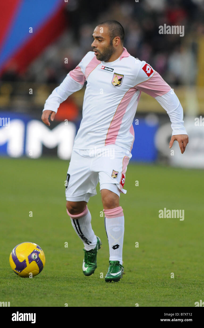 Fabrizio Miccoli of Palermo in action during the UEFA Europa League News  Photo - Getty Images