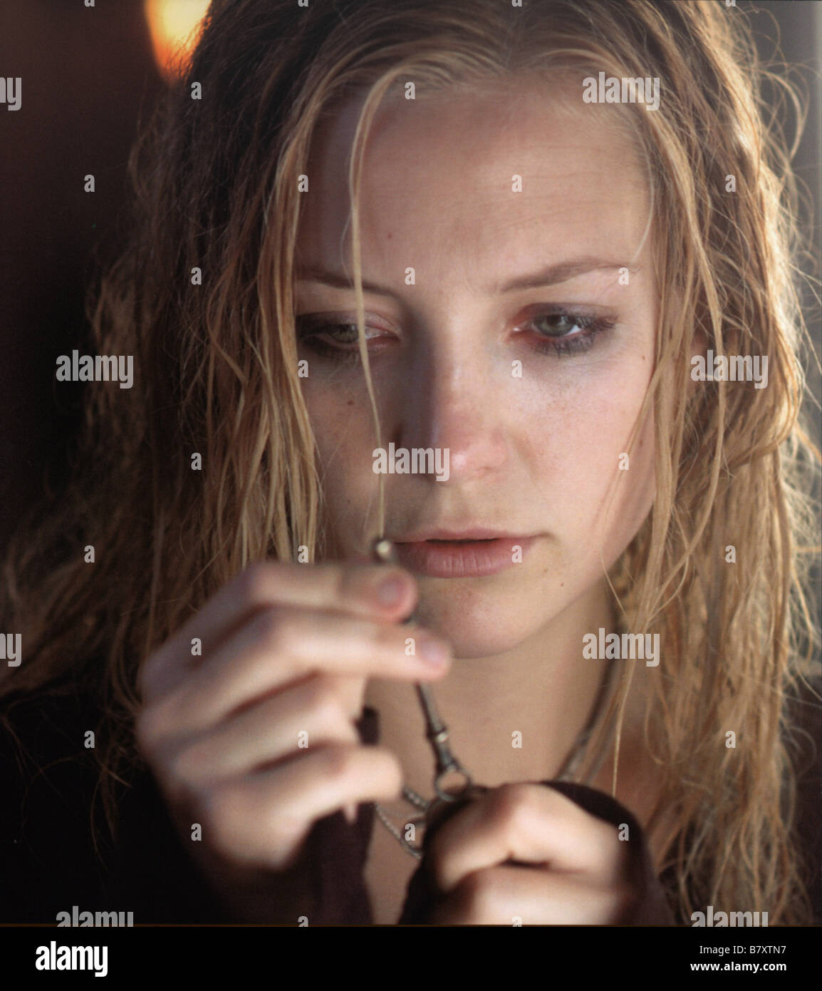 kate hudson smoking cigarettes The Skeleton Key Year: 2005 USA Kate Hudson Director: Iain Softley Stock  Photo