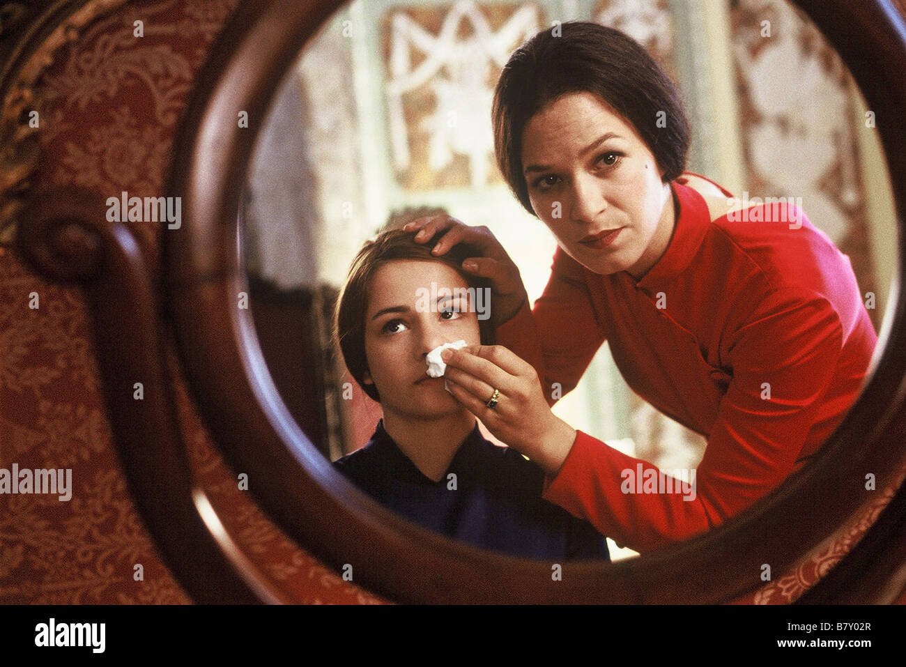 Blueprint Blueprint  Year: 2003 - Germany Franka Potente , Karoline Teska  Director: Rolf Schübel Stock Photo