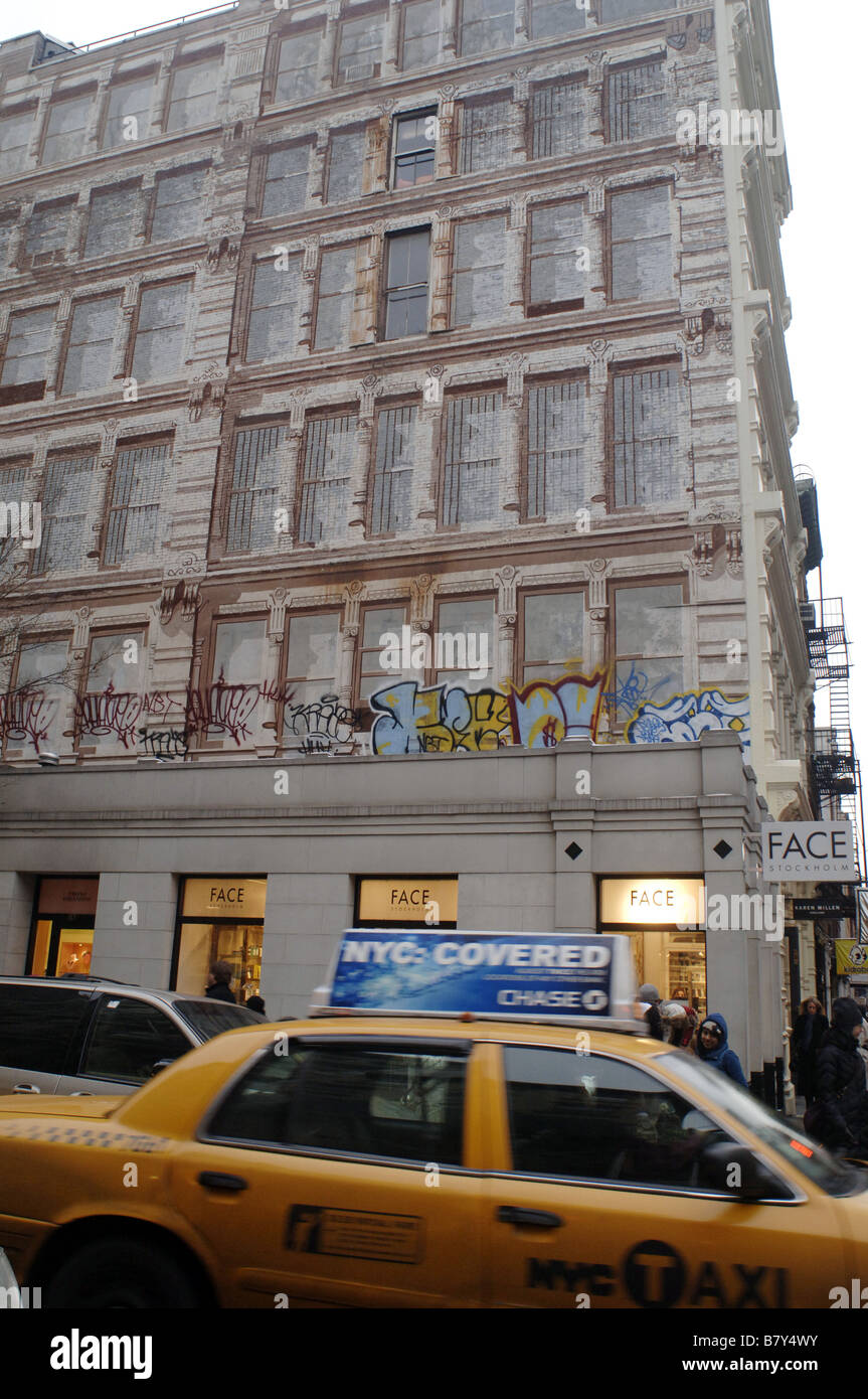 Trompe l oeil mural by Richard Hass in Soho in New York Stock Photo