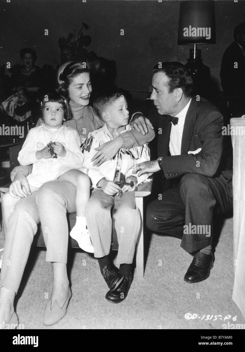 Humphrey Bogart, Lauren Bacall, Stephen and Leslie, 1954 Stock Photo