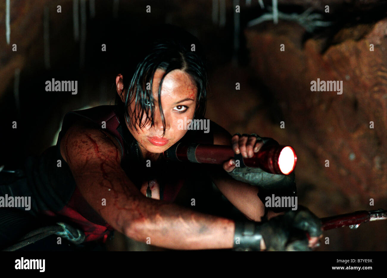 Doggy uslubidagi pantiesdagi uy jojalari