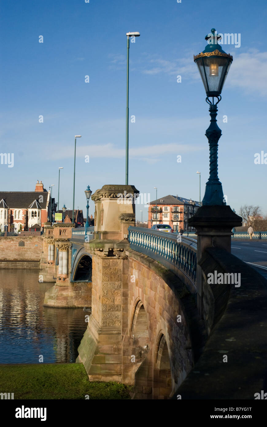 Street light and a bridge hi-res stock photography and images - Alamy