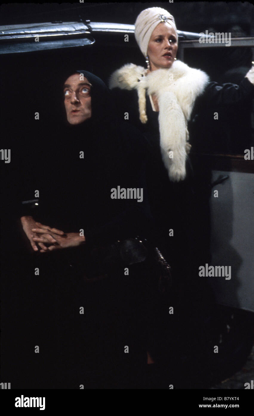 Young Frankenstein Year: 1974 USA Madeline Kahn, Marty Feldman  Director: Mel Brooks Stock Photo