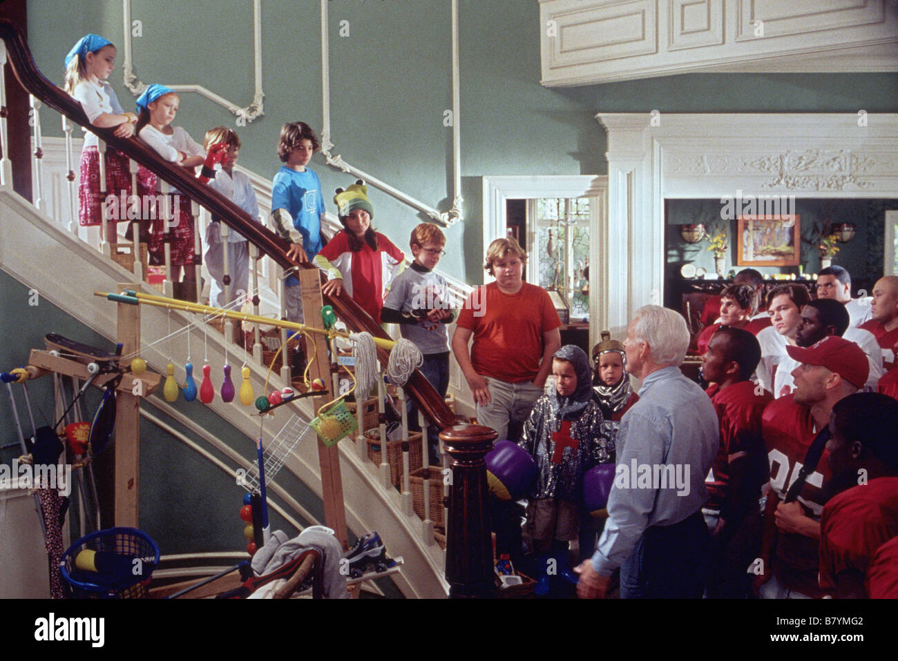 Cheaper by the Dozen Year 2003 USA Director Shawn Levy Stock Photo