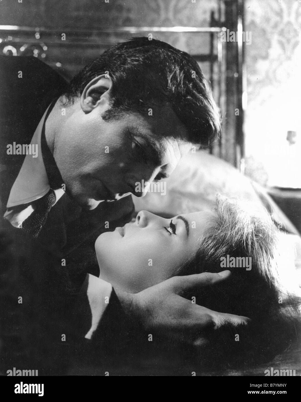 Download Claudia cardinale marcello mastroianni Free