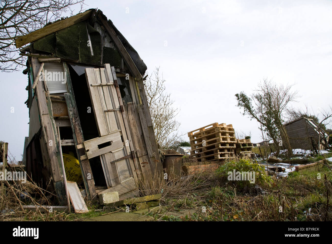 Broken down shed hires stock photography and images Alamy