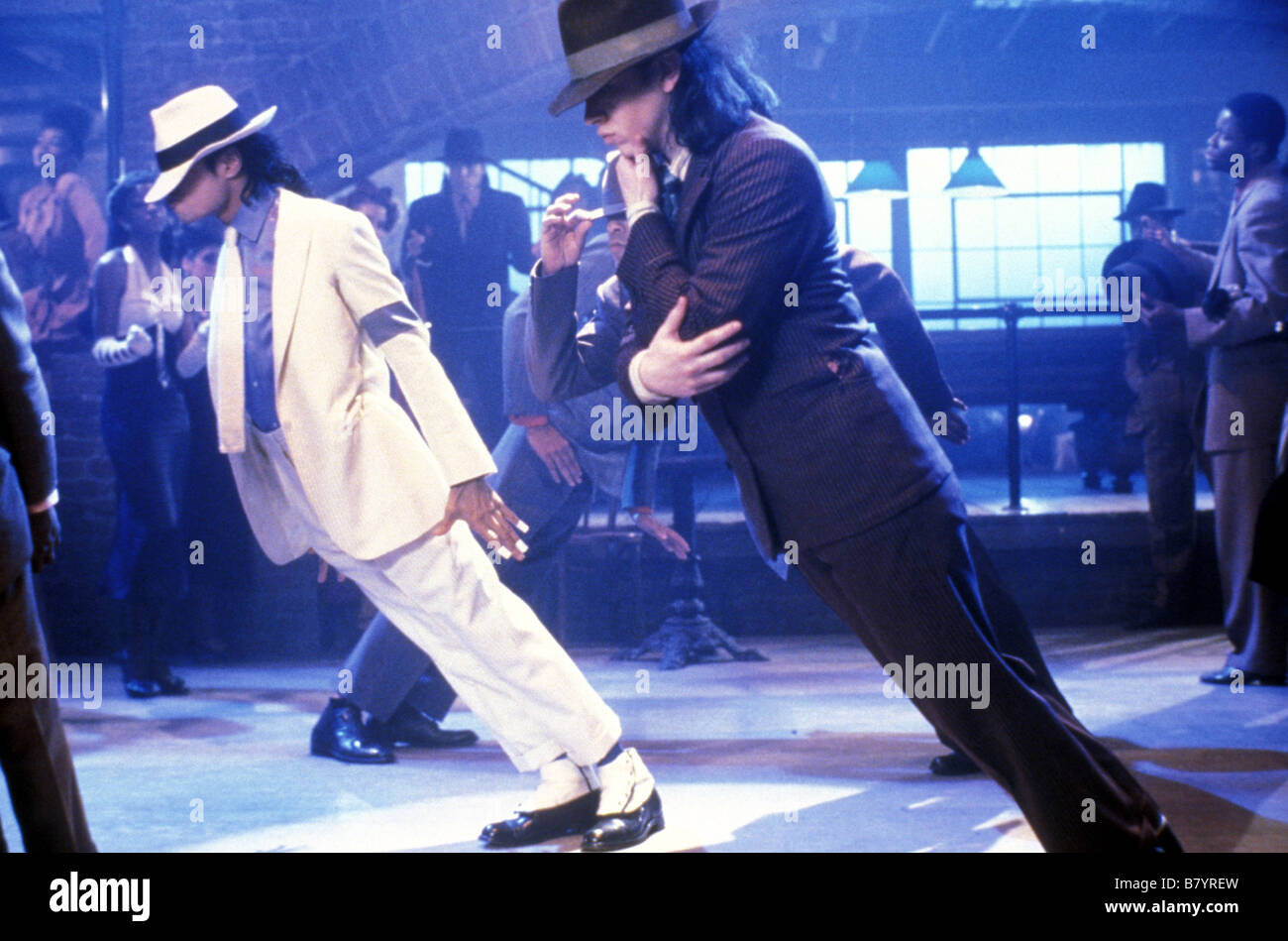 Michael jackson moonwalker hi-res stock photography and images - Alamy
