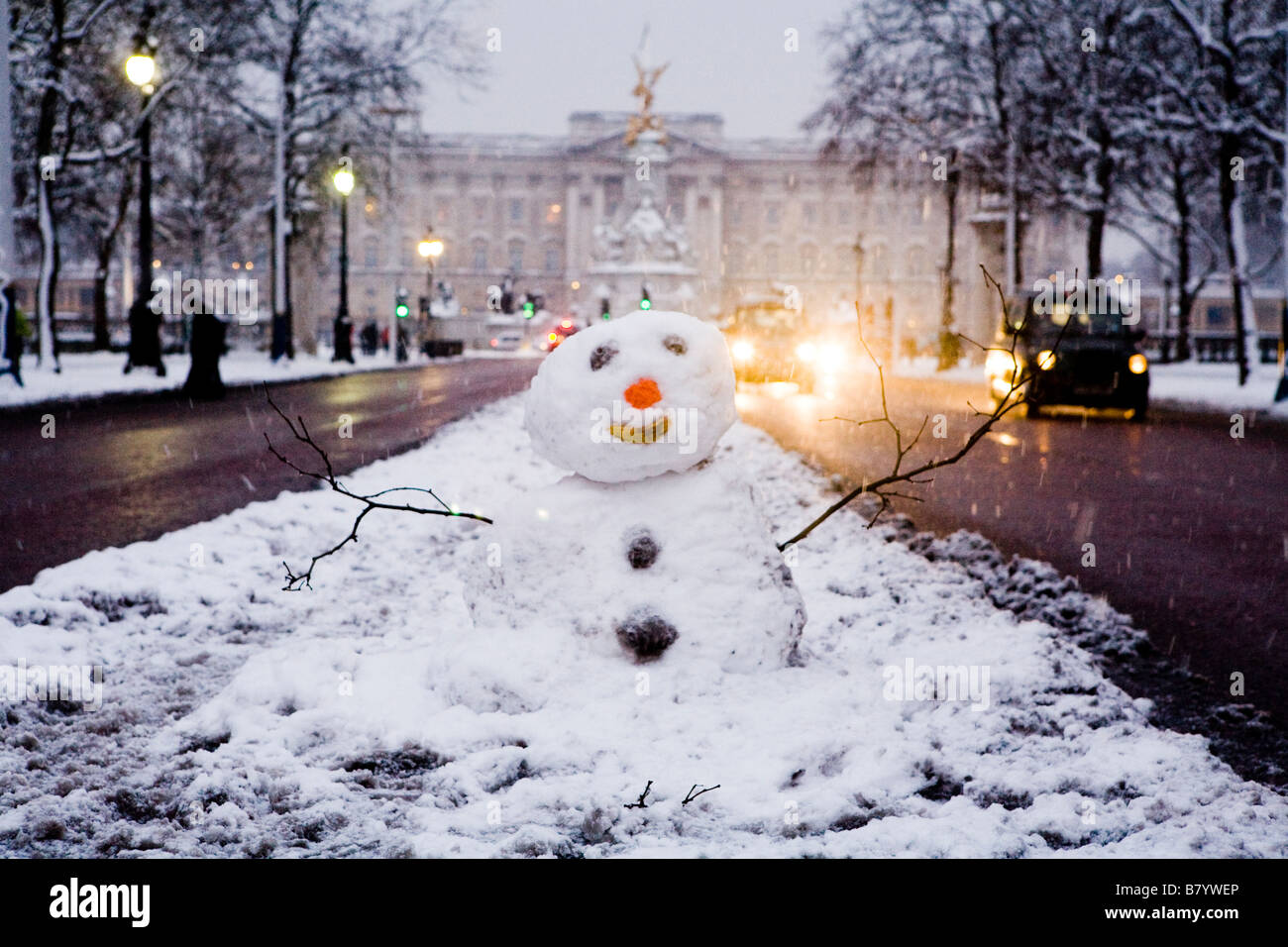 Snowman In The Mall London  UK Europe Stock Photo