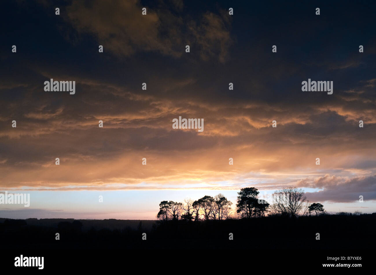 Sky stormy sunset hi-res stock photography and images - Alamy
