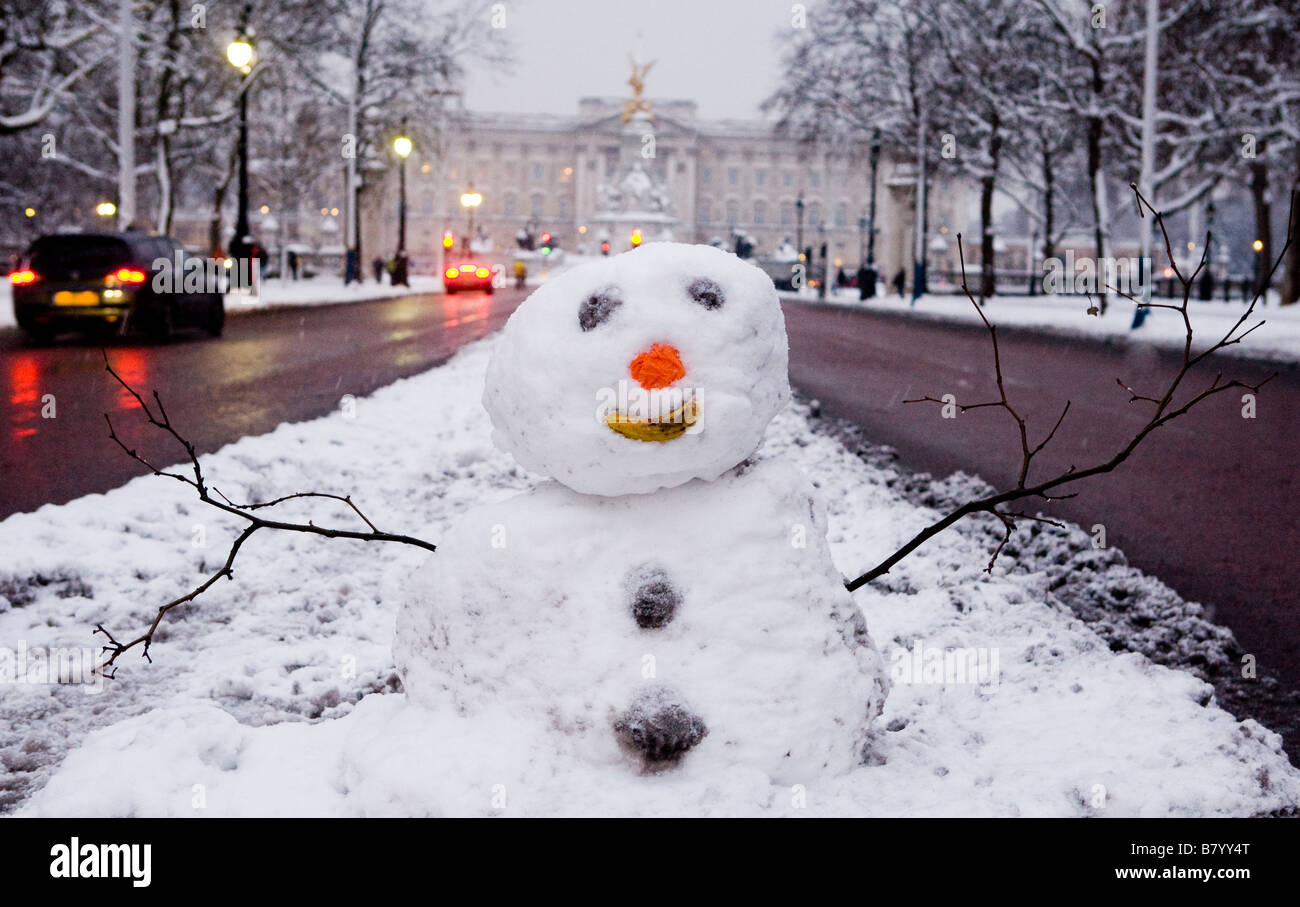Snowman In The Mall London  UK Europe Stock Photo