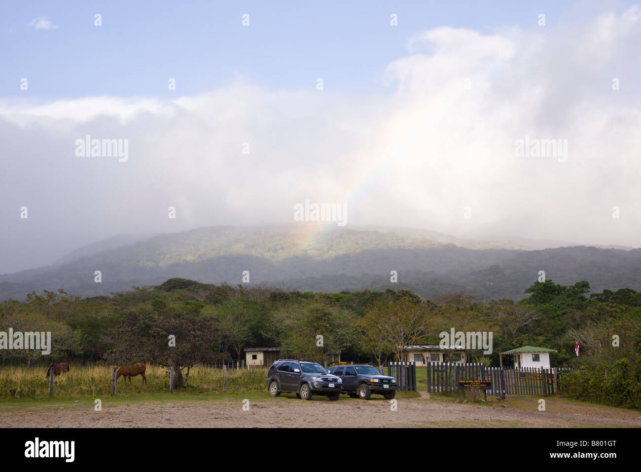 Las Pailas ranger station at Parque Nacional Volcano Rincón de la Vieja near Liberia in the Guanacaste province of Costa Rica. Stock Photo