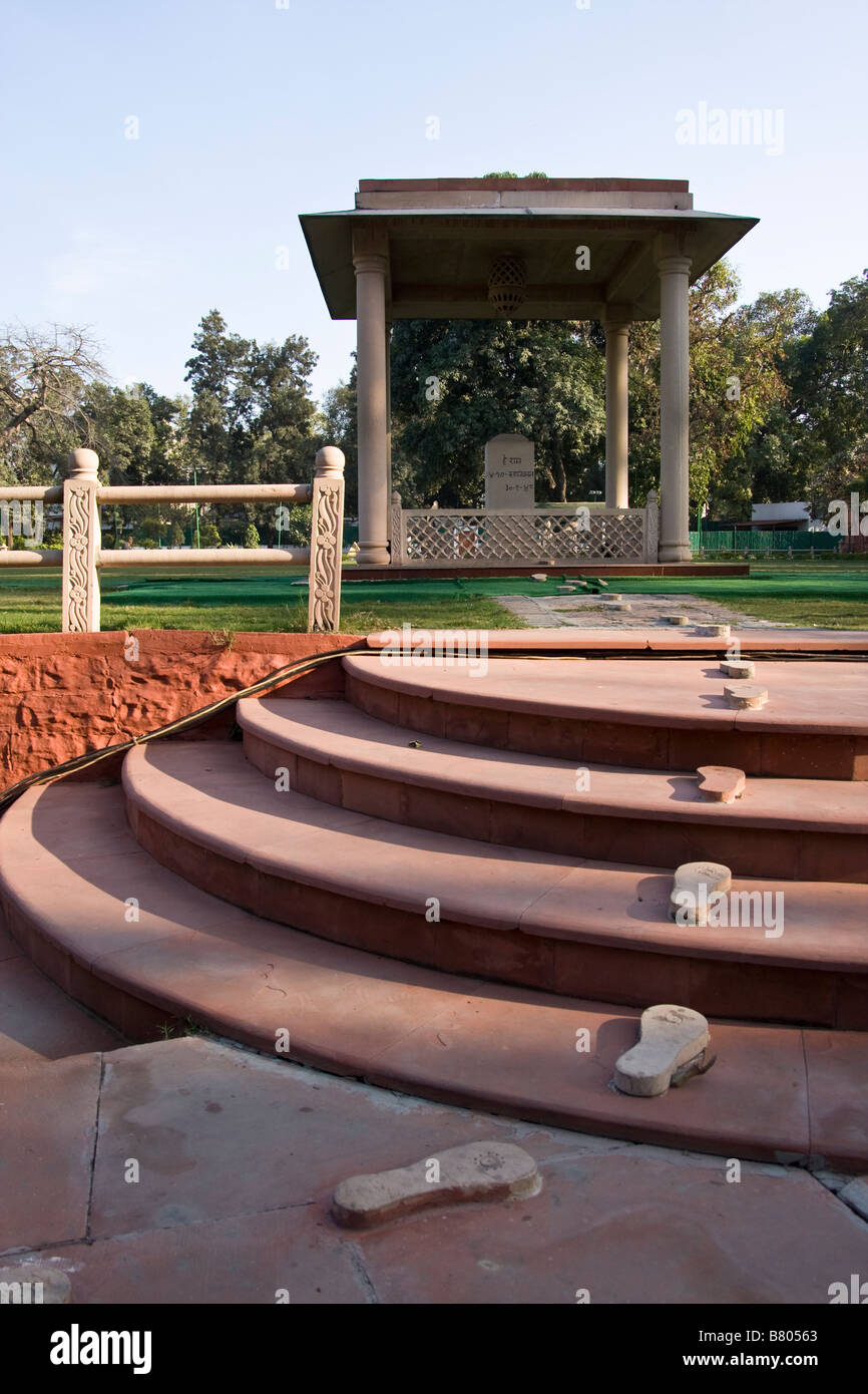 The Site of Ghandhi's Assasination at His Home now a Museum. The Footsteps Represent His Last Walk Before his Death Delhi India Stock Photo
