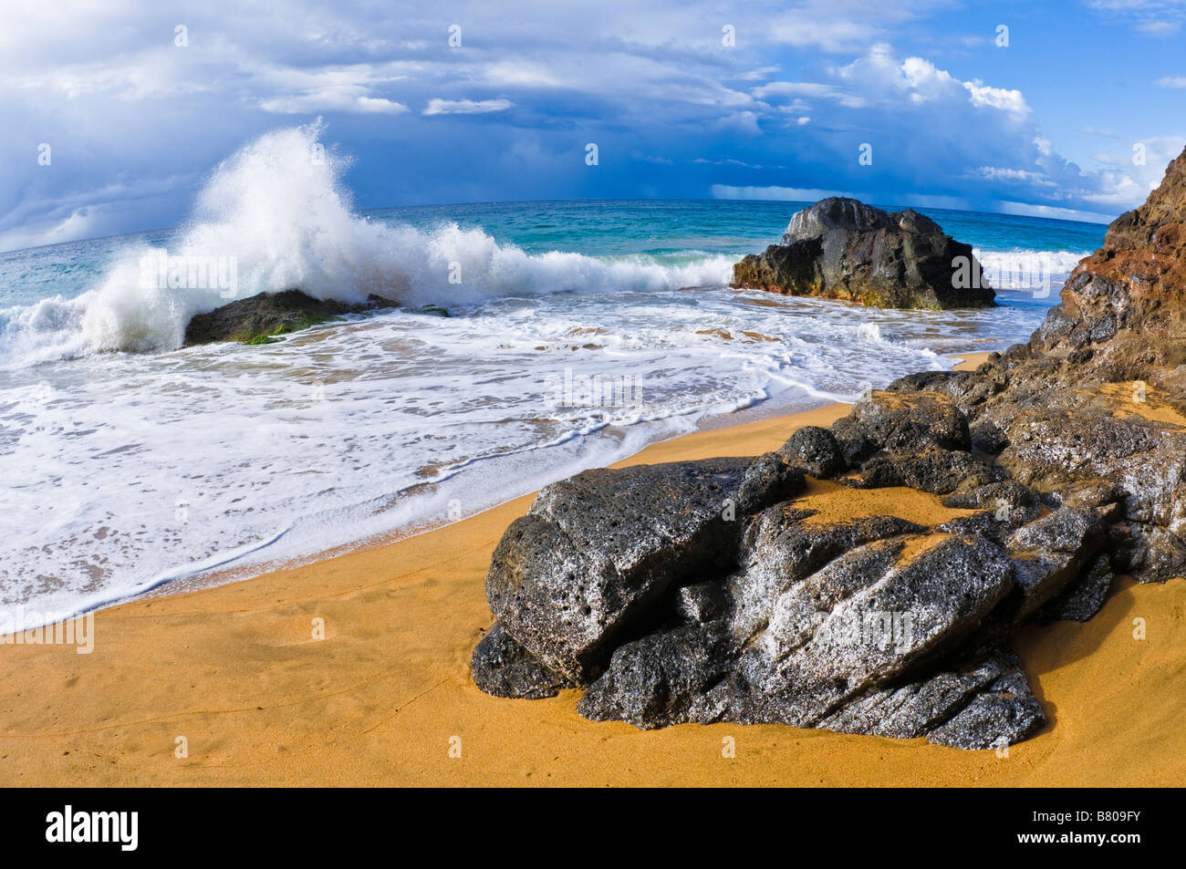 Why rock stacking at Hanakapiai Beach isn't considered pono (right) -  Hawaii Magazine