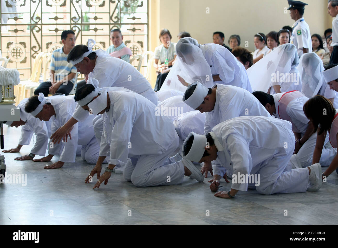 PHILIPPINES Manila A Chinese funeral in the The Manila Chinese Cemetery