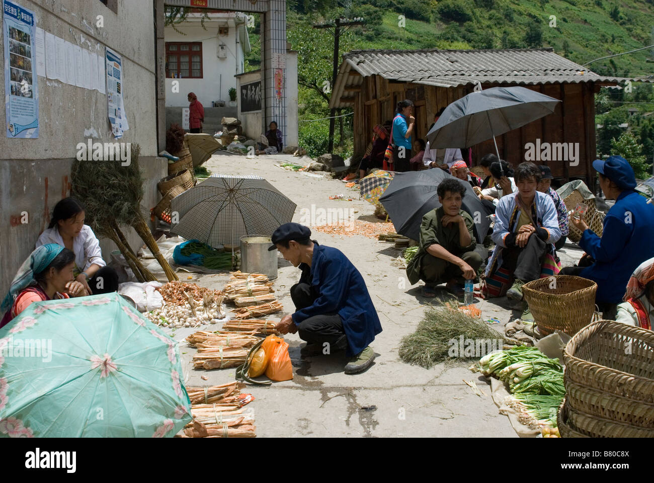 Chinese Village Market, Yunnan Province China Stock Photo - Alamy
