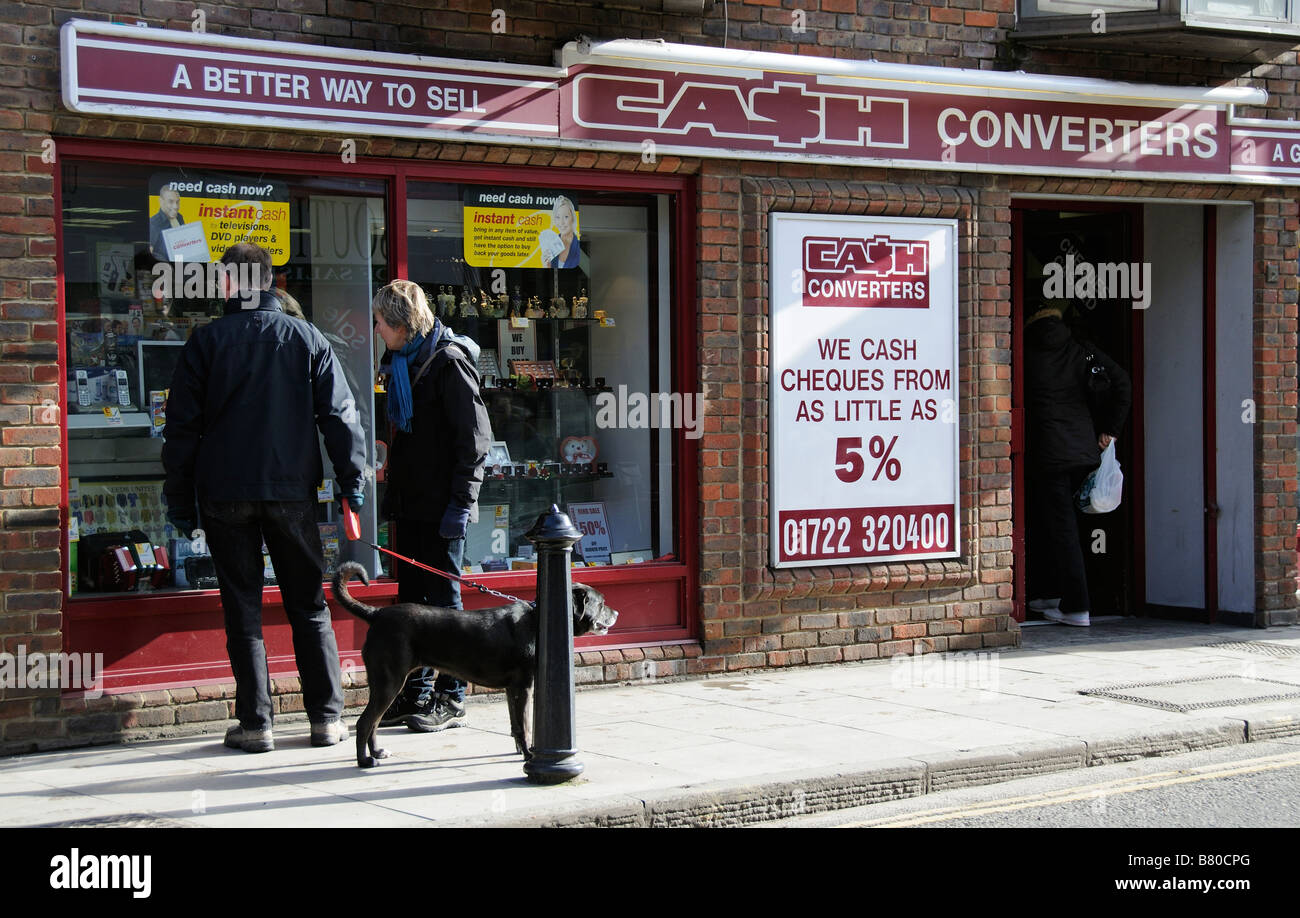 Cash converters store hi-res stock photography and images - Alamy