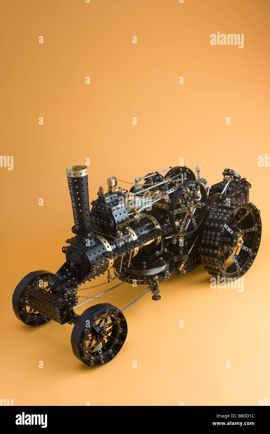 Meccano scale model traction engine hires stock photography and images Alamy