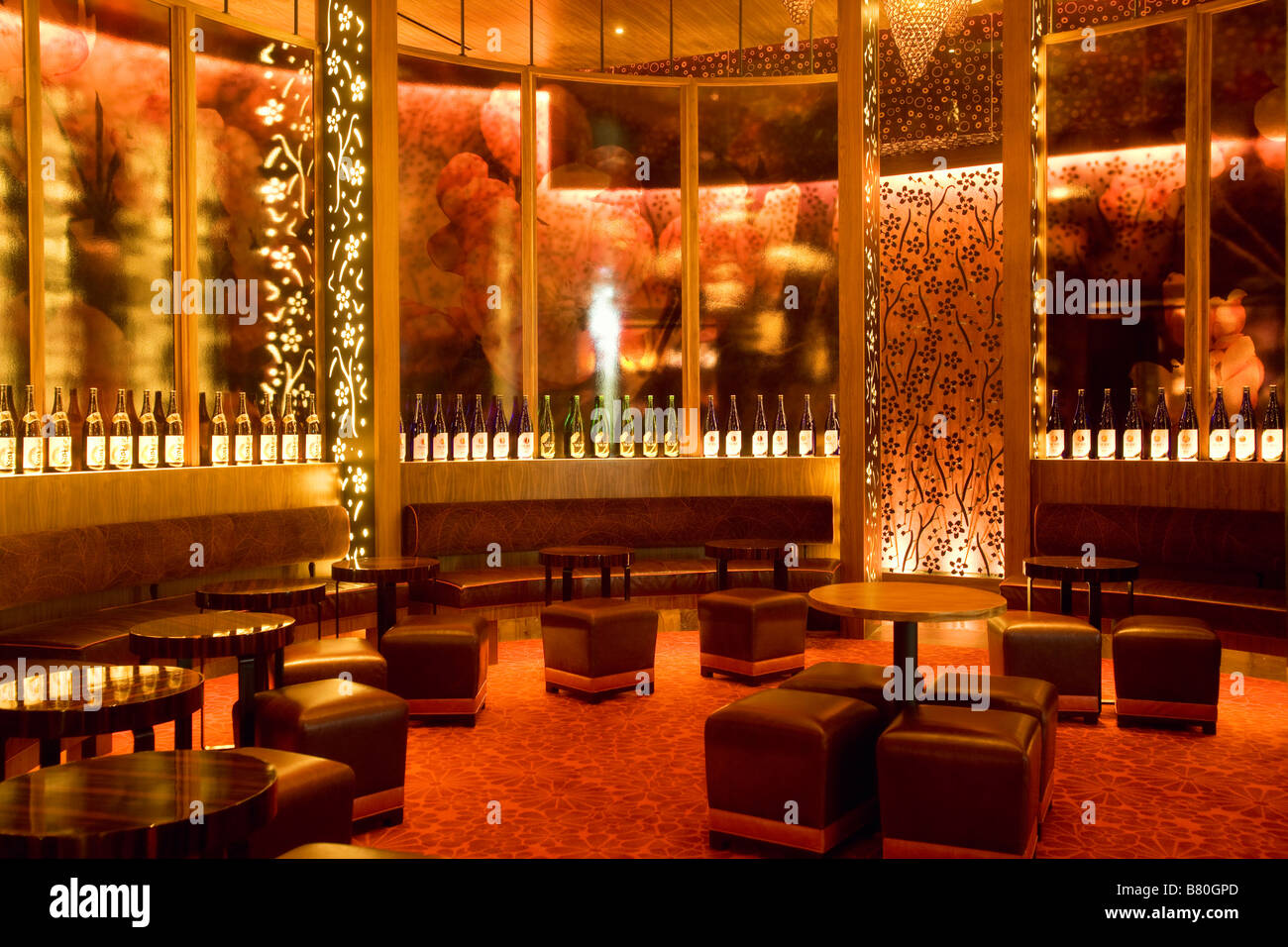 Bar in the Atlantis hotel at Palm Jumeirah Stock Photo