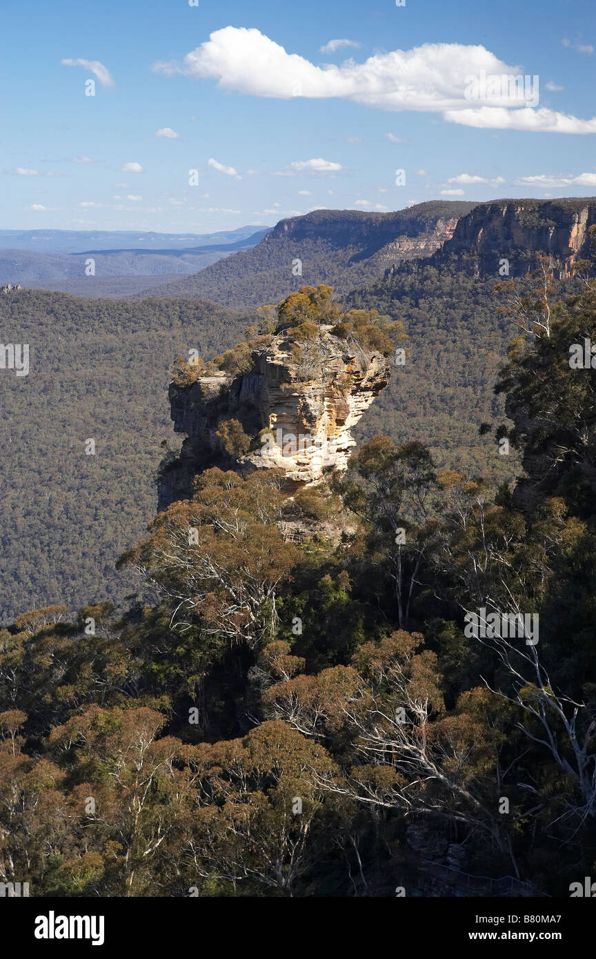 Orphan rock katoomba blue mountains hi-res stock photography and images ...