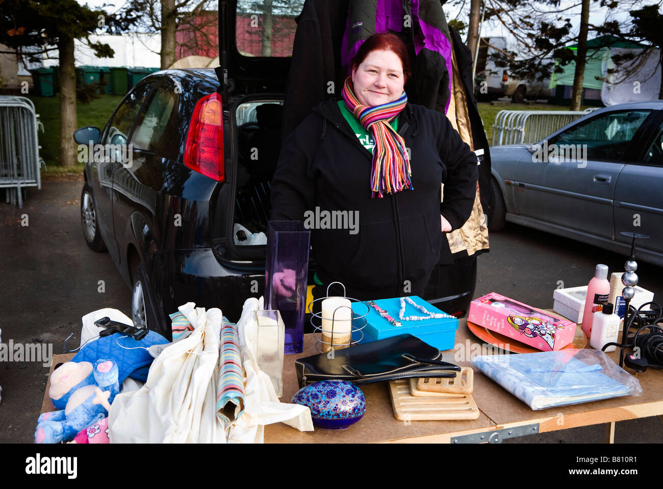 Mature woman flea market sale hires stock photography and images Alamy