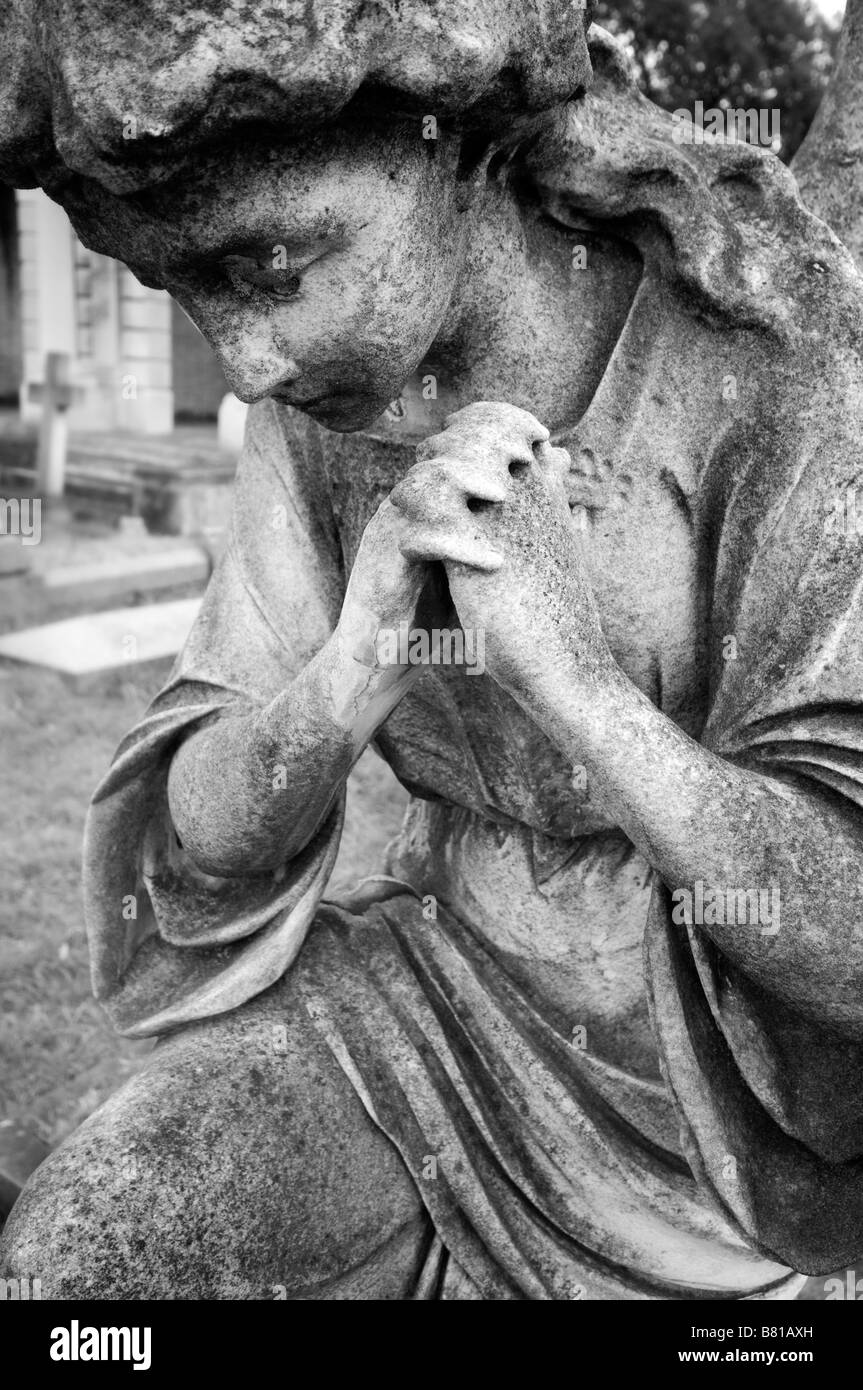 Statue of Angel, Brompton Cemetery, London, UK Stock Photo