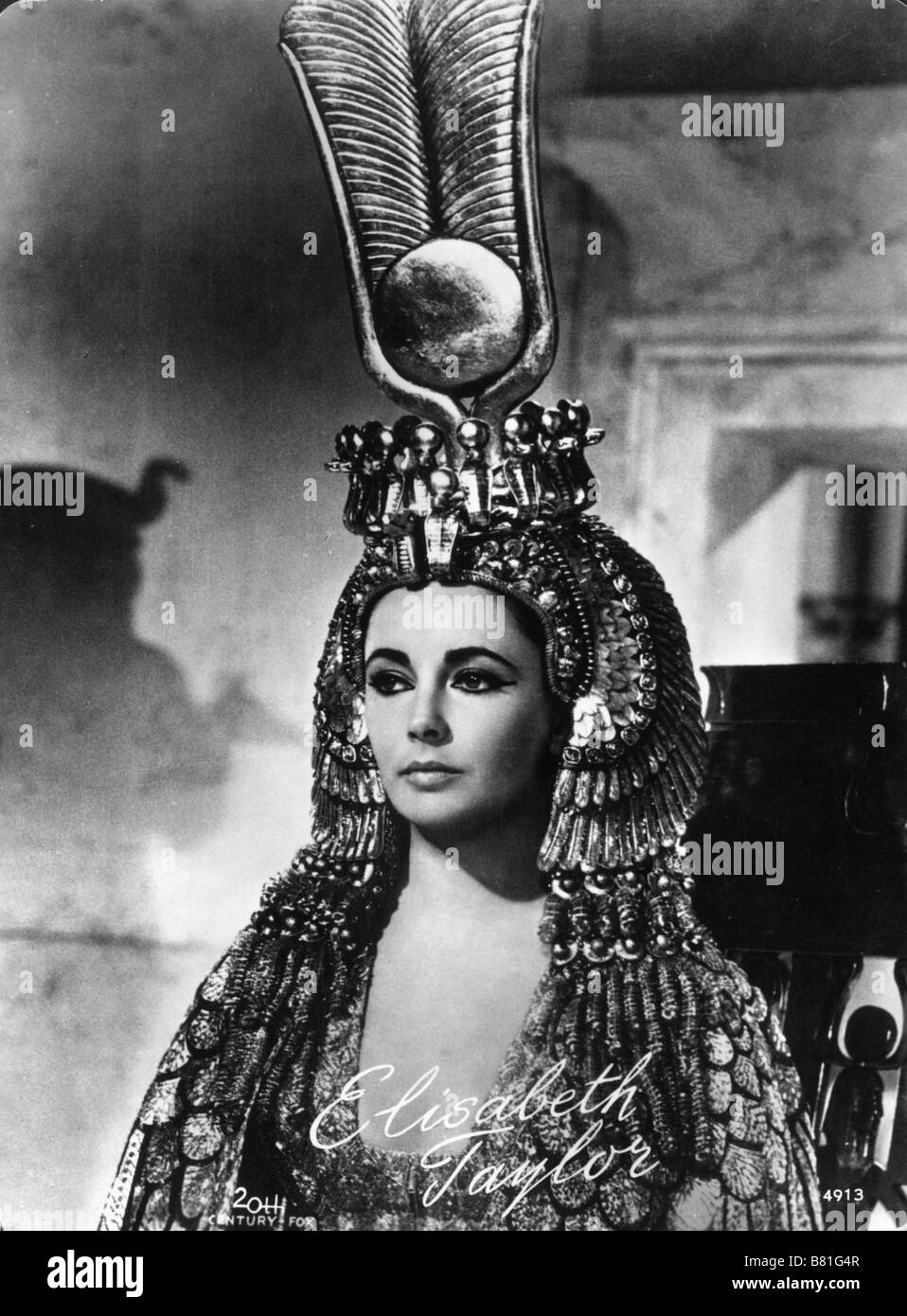 Elizabeth taylor cleopatra headdress hi-res stock photography and