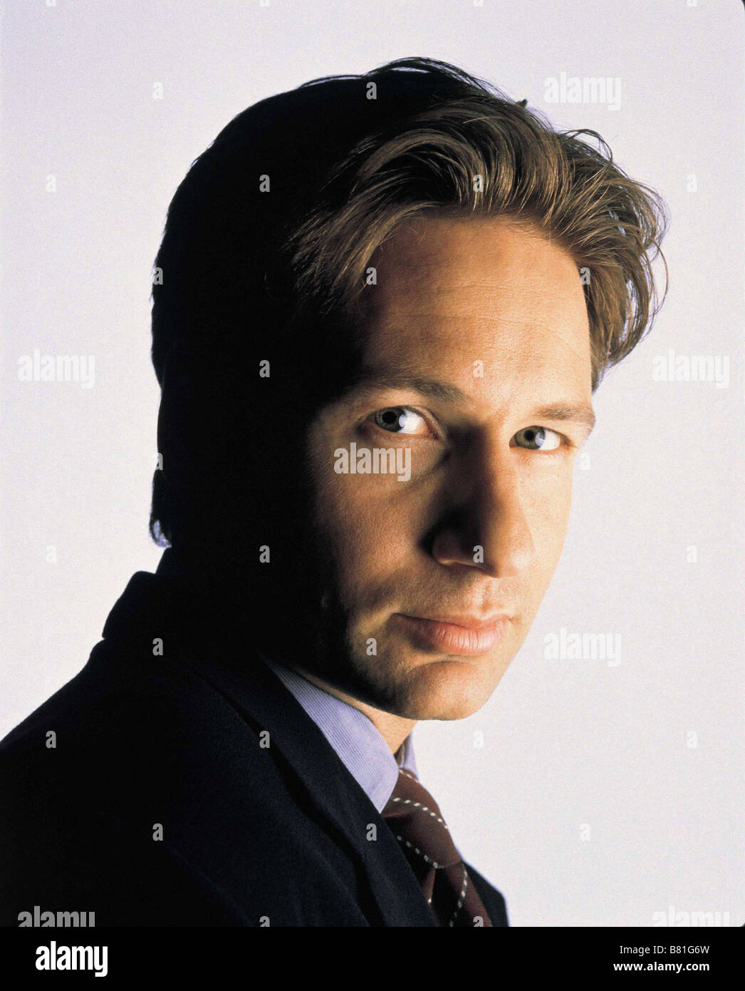The X Files  TV Series 1993 - 2002 USA 1998 Season 5 Created by Chris Carter David Duchovny Stock Photo
