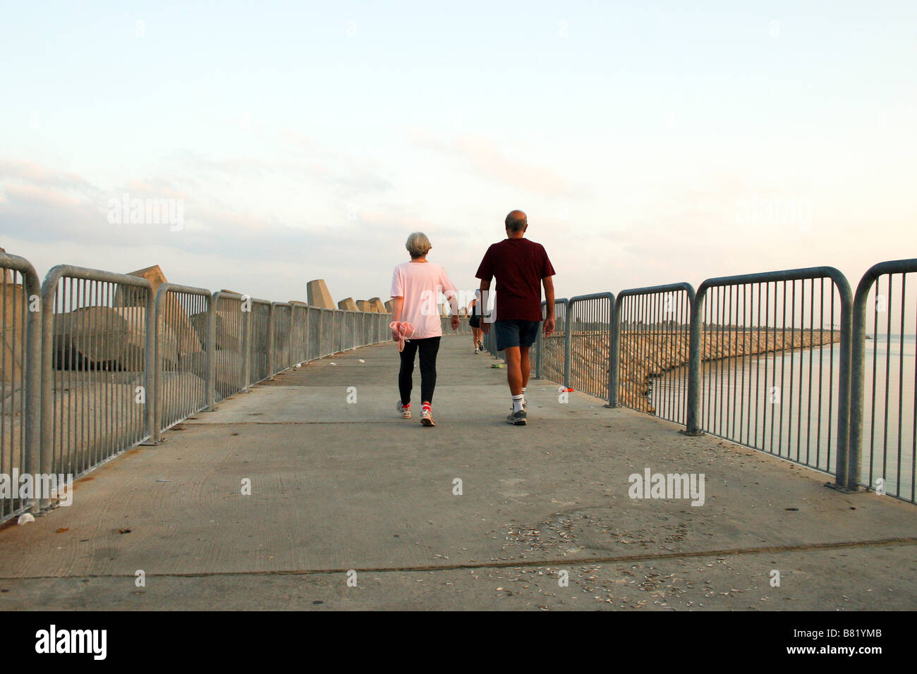 Tel aviv jetty hi-res stock photography and images - Alamy
