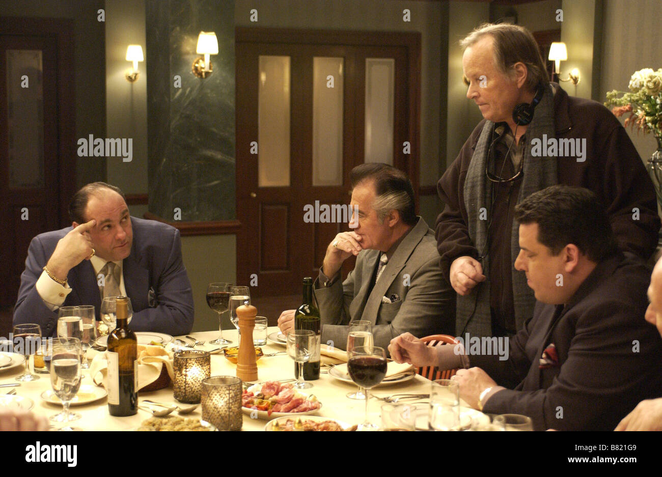 The Sopranos   TV-Series 1999-2007 USA 2004 Season 5  Created by David Chase James Gandolfini, Tony Sirico Stock Photo