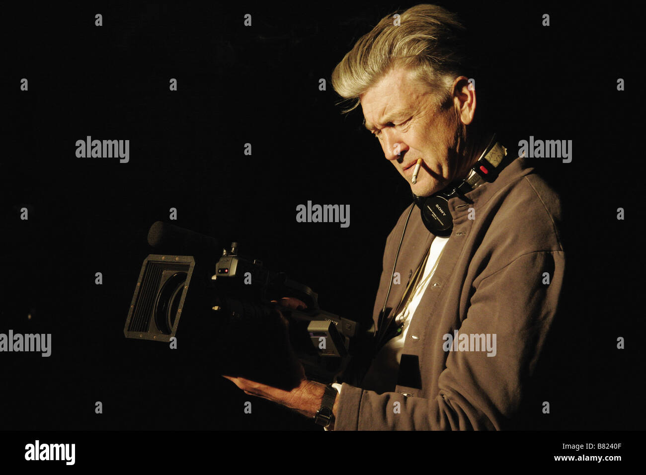 Director David Lynch on the set of  Inland Empire  Year: 2006 USA Stock Photo