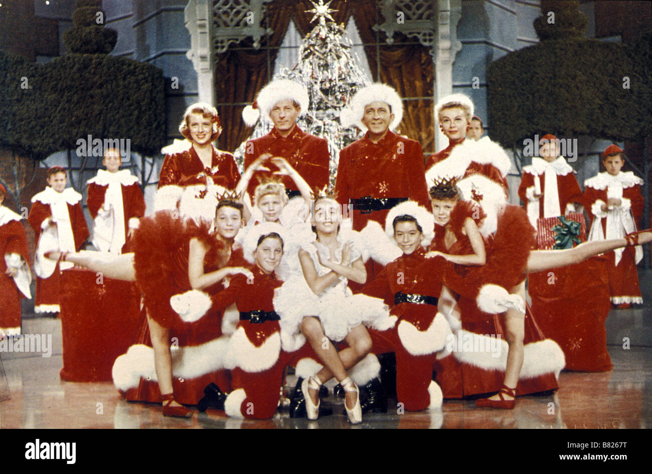 White Christmas  Year: 1954 USA Vera-Ellen, Danny Kaye, Bing Crosby, Rosemary Clooney  Director: Michael Curtiz Stock Photo
