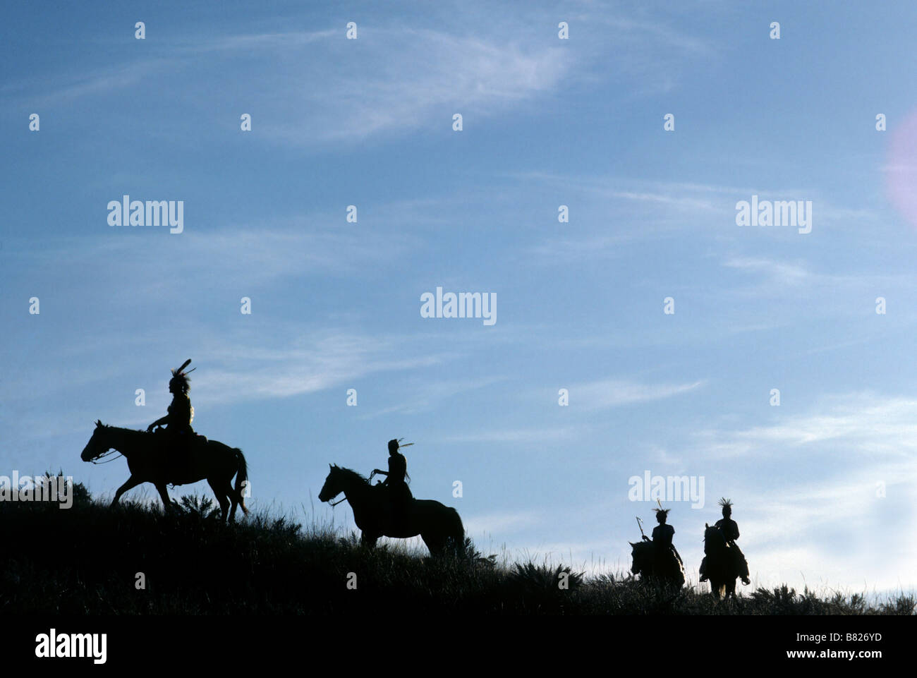 Native american indians horseback hi-res stock photography and images ...
