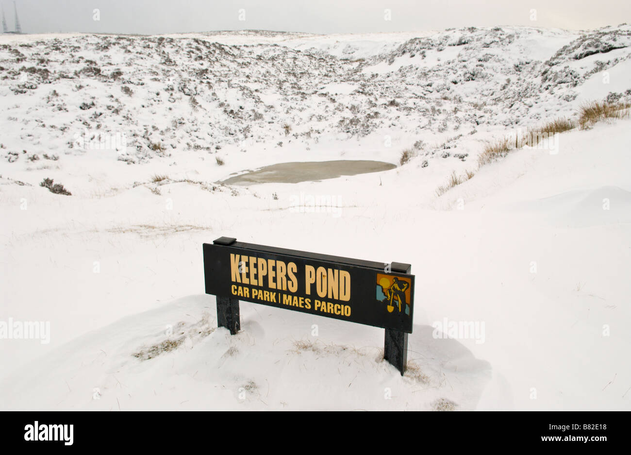 Snow at Keepers Pond in the Brecon Beacons National Park near Blaenavon Torfaen South Wales UK Stock Photo