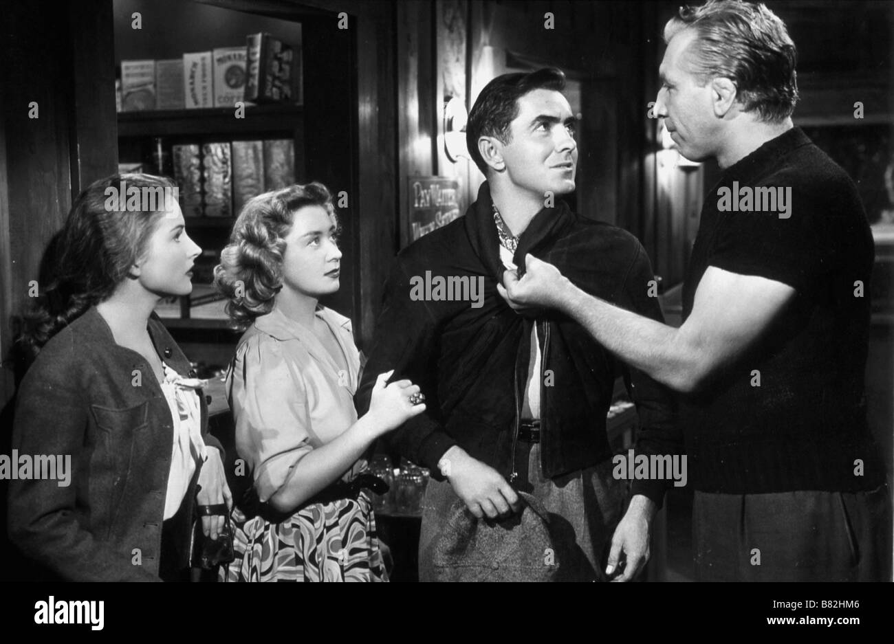 Nightmare Alley  Year: 1947 USA Mike Mazurki , Tyrone Power , Coleen Gray , Joan Blondell  Director: Edmund Goulding Stock Photo