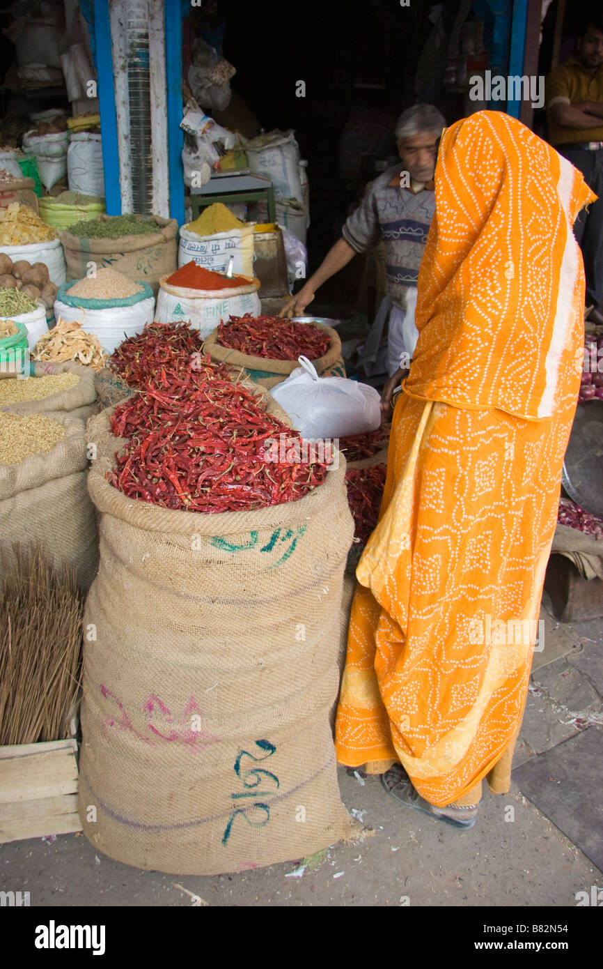 Indian bazaar colour hires stock photography and images Alamy