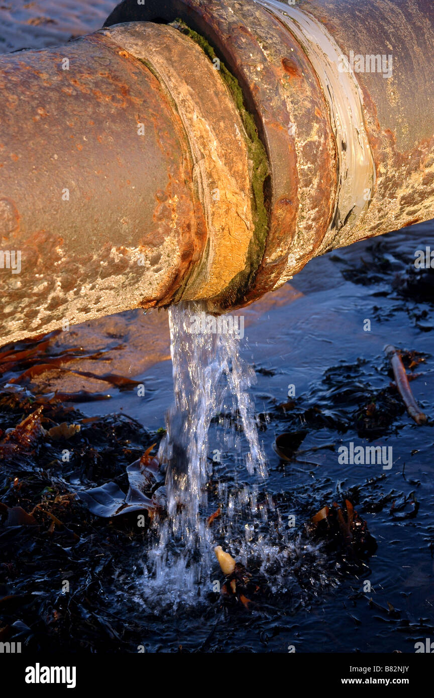 Pipe leak High Resolution Stock Photography and Images Alamy