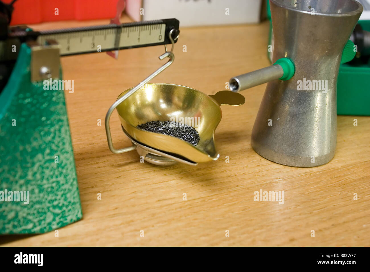 Ammunition reloading scale Stock Photo Alamy